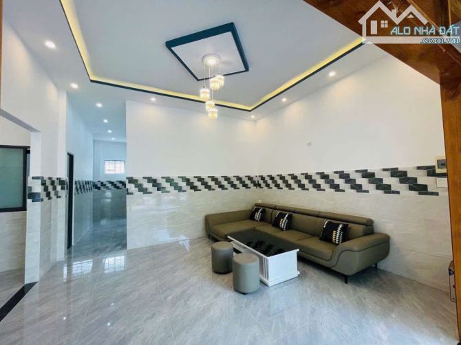 🔴CHỦ CHÀO BÁN NHÀ C4 MÊ ĐÚC LÔ GÓC 2MT THÔN QUANG CHÂU ĐƯỜNG Ô TÔ DT145m NGANG 9M Giá 2ty - 6