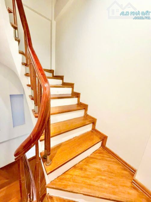 BÁN NHÀ PHỐ NGUYỄN KHANG, CẦU GIẤY- S= 35M2 - GIÁ 7.9 TỶ. - 6