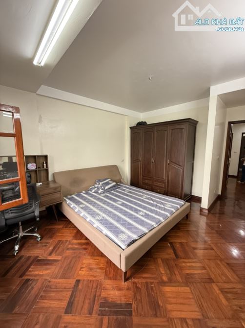 BÁN NHÀ PHÂN LÔ HOÀNG CẦU ĐỐNG ĐA,52M2 x 5 TẦNG,O CHƠF THANG MÁY- VỈA HÈ KINH DOANH. - 6
