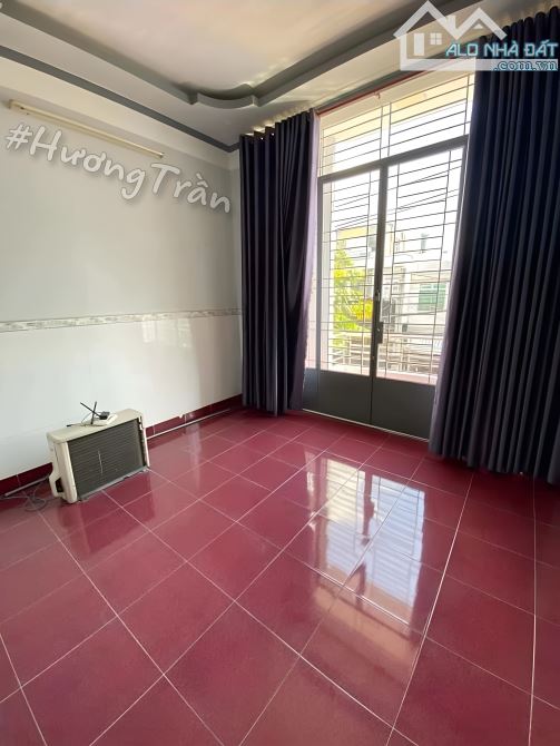 BÁN NHÀ 2 TẦNG MẶT TIỀN ĐƯỜNG TRẦN NGỌC QUẾ - cách 30/4 chỉ 4 căn - 6