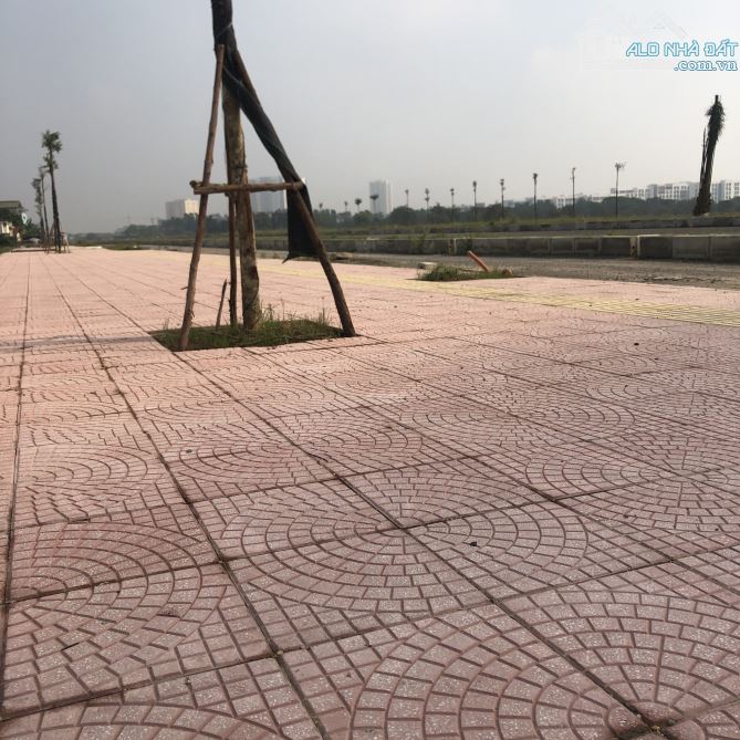 Đất Mặt Phố Văn Minh Di Trạch Vị Trí Đỉnh Ngã Tư Vỉa Hè Rộng Mặt Tiền 6m Giá 138 Triệu 1m2 - 6
