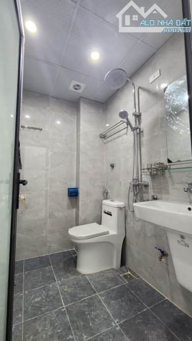 NHÀ GẦN CHỢ, NGHĨA LỘ, YÊN NGHĨA, HÀ ĐÔNG, DT 30M2, 4 TẦNG, MT 3.2M, GIÁ 5.1 TỶ - 7