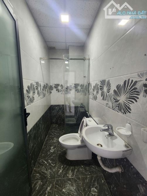 Cho thuê NHÀ MỚI 2 tầng + 1 tum Cồn Dầu 12 - 7