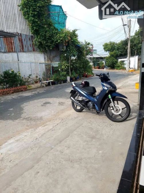 Bán nhanh căn nhà Ngay sát bên bệnh viện huyện Hóc Môn. 1 sẹc đường Bà Triệu, 850 triệu - 7