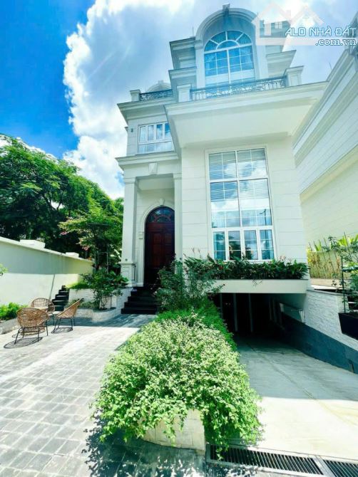 Biệt thự góc 2 mặt tiền– siêu phẩm trong lòng Thảo Điền,Q2 (17x23m) -3 tầng- 98tỷ về 90 tỷ - 7