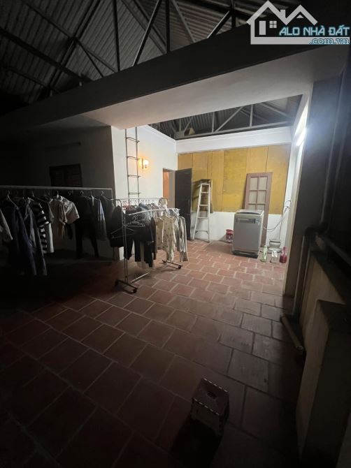 Bán nhà Vũ Tông Phan - giá Đầu Tư - 63m2 chỉ 12.5 tỷ - Ngõ nông rộng 20m ra phố - 8