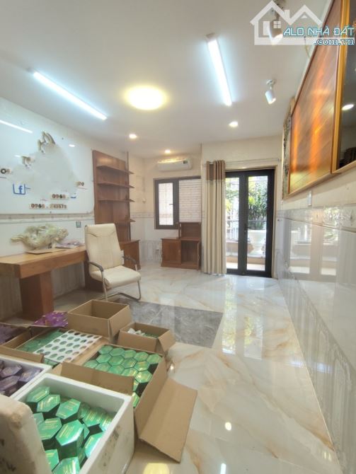 Bán 14 CHDV 7 tầng 8x20 thang máy Cách mạng Tháng 8 dòng tiền 90 triệu/tháng - 8