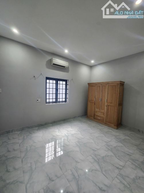 Cho thuê NHÀ MỚI 2 tầng + 1 tum Cồn Dầu 12 - 8