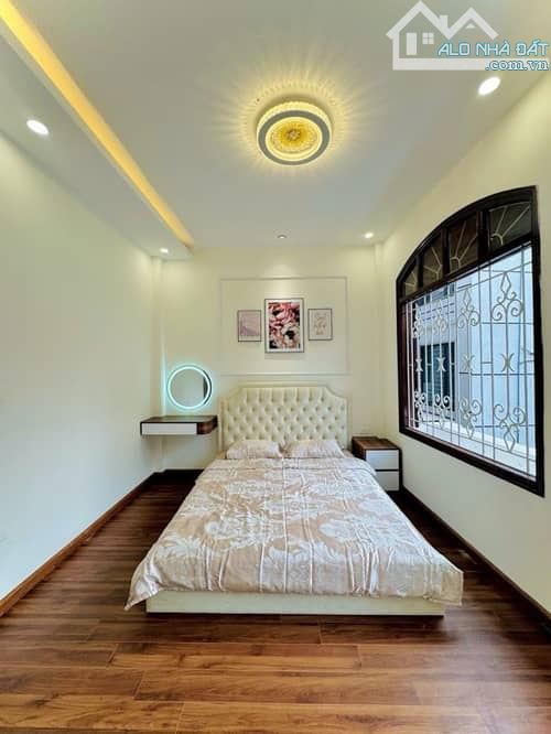 TRƯƠNG ĐỊNH NHÀ ĐẸP HAI THOÁNG, MẶT TIỀN RỘNG - 8