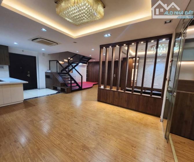 BÁN CĂN HỘ CHUNG CƯ SỐ 3 VŨ PHẠM HÀM - CẦU GIẤY - FUL NỘI THẤT - 230M - 4 NGỦ - 4 VỆ SINH - 9
