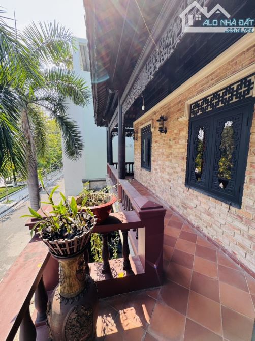 BIỆT THỰ GỖ LIM - TRẦN VĂN KIỂU VIEW CÔNG VIÊN- P10- Q6- DT: 9*25m- 75 tỷ - 9