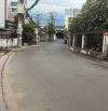 Quận 12 Bán Nhà Sát Mặt Tiền - Giáp Tân Bình - Xe Hơi Đậu Trong Nhà - Gần 100m2 - Ngang 4.