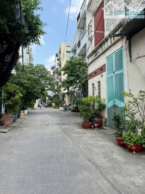 KHU VIP TÂN PHÚ-HẺM 5M-NGANG 4.4 X 16- 3 TẦNG-NHỈNH 7 TỶ - 3
