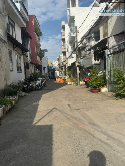 Gò Vấp-Siêu phẩm 64m2, 2 tầng, 3PN, tặng nội thất cc, đoạn trước nhà 5m, giá chỉ nhỉnh 5Ty