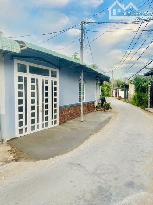 NHÀ HẺM LIÊN TỔ 7-8-9 NGUYỄN VĂN LINH (NGANG CÂY XĂNG SỐ 9 RẠCH SÚC) cách siêu thị Aeon ch