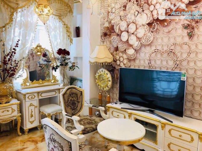 SIÊU BIỆT THỰ 5 TẦNG DÁT VÀNG – KD SPA, HOMESTAY, VP –CƯ XÁ NGÂN HÀNG -QUẬN 7-9.1T TL