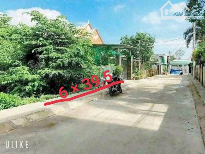 Đất đường xe tải, sát bên trường THPT Lê Quý Đôn, P4 TP Tân An tỉnh Long An