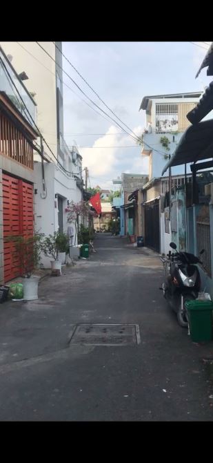 BÁN NHÀ GẦN BỆNH VIỆN THỦ ĐỨC,DT KHỦNG 80M2,GIÁ CHỈ 4,65 TỶ,SỔ RIÊNG