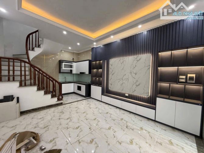 BÁN NHÀ SIÊU PHẨM ĐƯỜNG 19/5 - HÀ ĐÔNG – Ô tô đỗ cửa – Cách mặt phố Trần Phú 150m