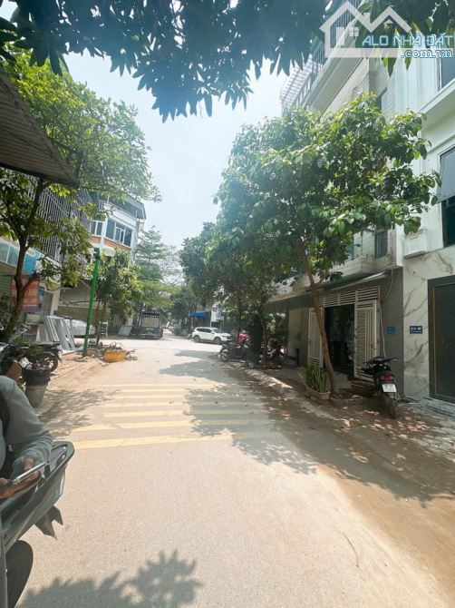 🔥 Bán đất DV08 Tây Linh Đàm | 60m² | Mặt tiền 5m | Đường ô tô tránh | Phân lô – vỉa hè đủ