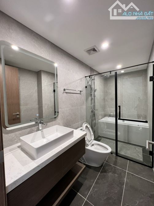 Bán chung cư Viện Chiến Lược Bộ Công An, 135m², hơn 8 tỷ