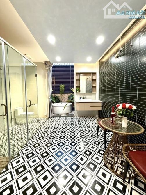 4❌20M, BÁN NHÀ 6 TẦNG, THANG MÁY, ĐƯỜNG 10M THÔNG,NGUYỄN VĂN KHỐI, P11 GÒ VẤP,14.x TỶ