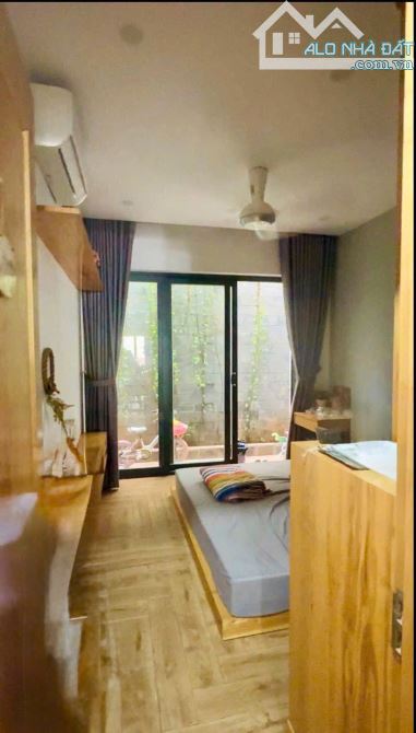 BÁN NHÀ MẶT TIỀN ĐƯỜNG LÝ TỰ TRỌNG – P.1. VỊ TRÍ KD + NHÀ 1TR2L +  GIÁ 18 TỶ