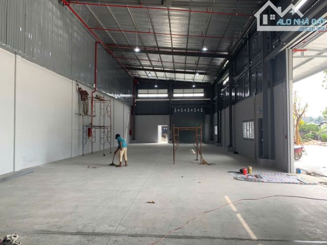 Mặt tiền" Tân Tạo A! Kho xưởng 780-1200m² - 2 cửa, container "né" thoải mái