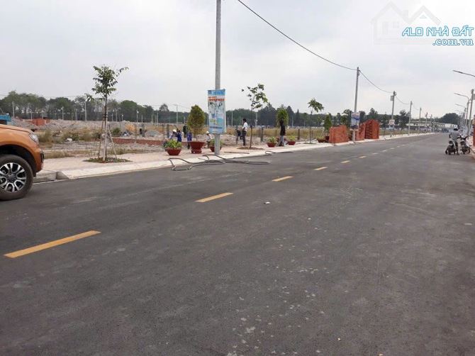 Chủ ngộp ngân hàng bán nhanh 80m2 đất Lai Uyên 700tr
