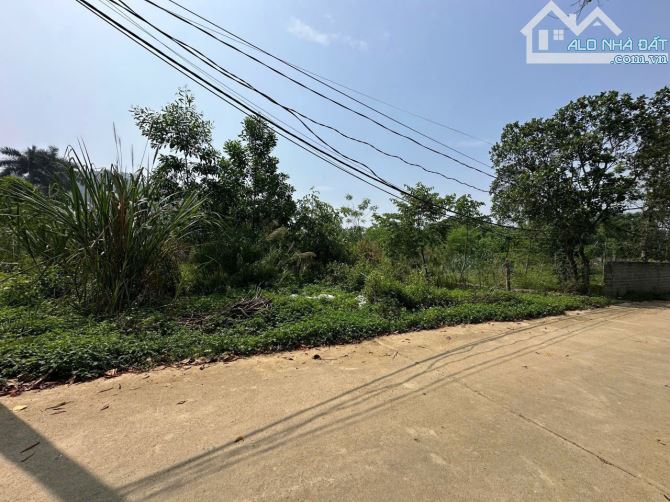 Đất chủ cần bán vuông vắn, mặt tiền dài 26m cách ĐHQG chỉ 2km giá đầu tư xung quanh
