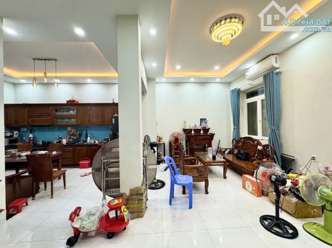 CỰC HIẾM NGÔ TẤT TỐ BÌNH THẠNH VIEW LANDMARK 81  8 x 23 CHỈ 27 TỶ