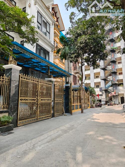 Bán Biệt Thự Mỹ Đình DT 143M Mặt Tiền Rộng Siêu Đẹp Lô Góc Hiếm Nhà Bán