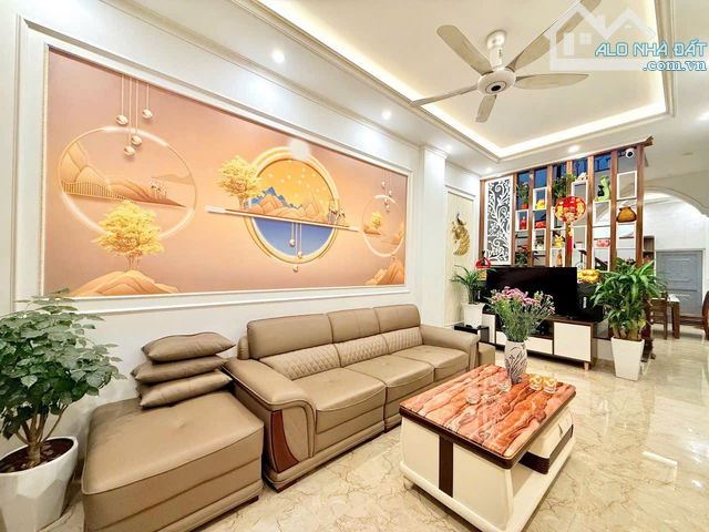 BÁN NHÀ 50M2 - TAM TRINH - 100M RA Ô TÔ TRÁNH - 10,95 TỶ