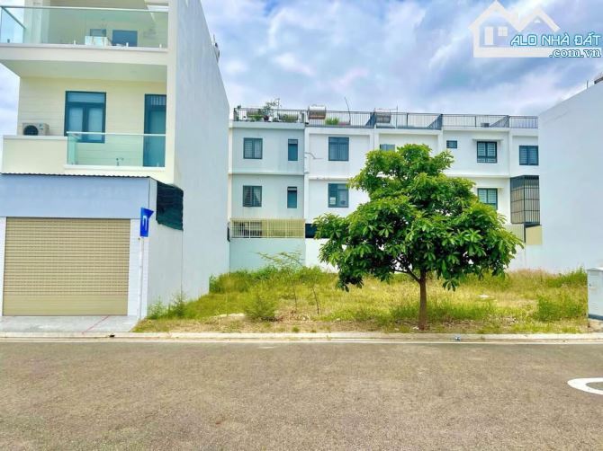 RÚT VỐN CẮT LỖ MT NGUYỄN HẢI-GẦN SÂN BAY LONG THÀNH,CHỢ,VINCOM-278M² ,SHR-GIÁ 1 TỶ 510 !