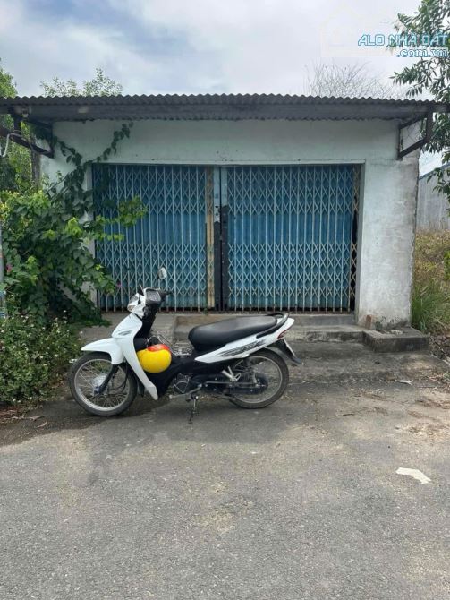 Cần bán gấp căn nhà 76m2 ở Thới Tam Thôn - Hóc Môn giá 730 triệu.