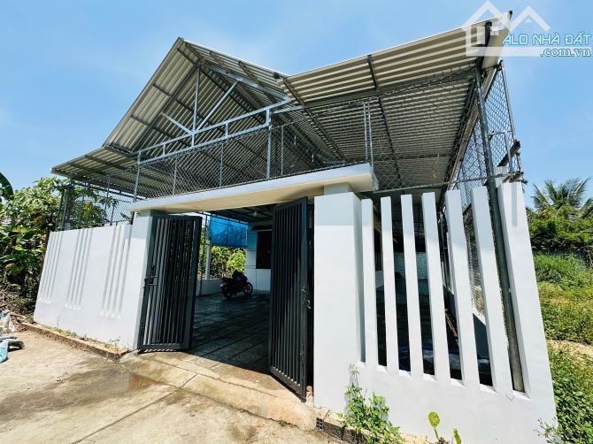 CHO THUÊ NHÀ NGUYÊN CĂN YÊN TĨNH – HẺM MẠC ĐĨNH CHI, TRUNG TÂM TP. QUẢNG NGÃI