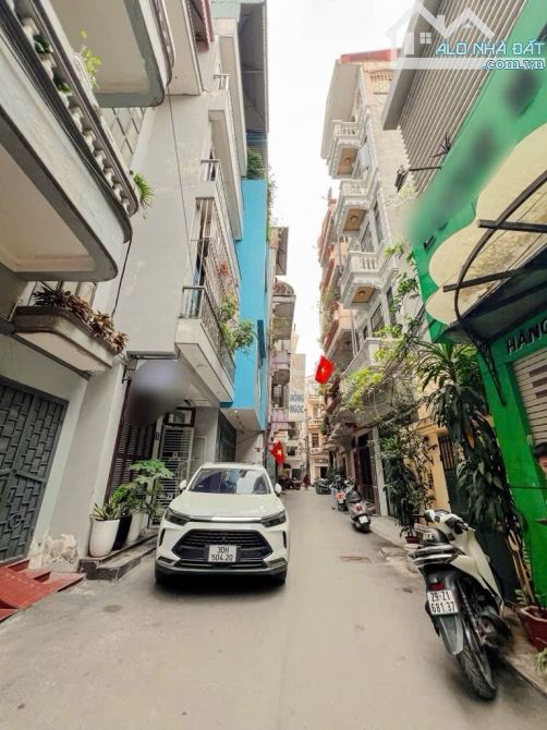NHÀ 2 TẦNG THOÁNG MÁT HXH NGỦ TRONG NHÀ - QUANG TRUNG -  NỞ HẬU - 95M2 - GIÁ 8.X TỶ