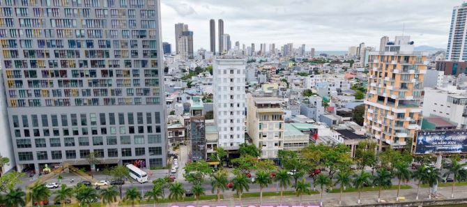 Bán khách sạn 2 mặt tiền đường Trần Hưng Đạo, sẵn HĐ thuê 2 tỷ/năm