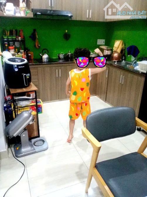 View ngắm tiếp viên hàng không, 91m2, 3 tầng, HXH Bạch Đằng chỉ 16.8 tỷ