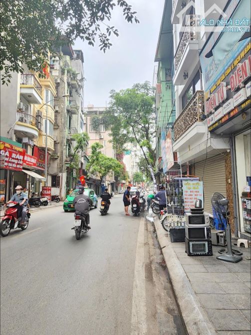 Bán Nhà 2 Mặt Phố Quận Tây Hồ 86m4T MT6m Vỉa Hè 2 THOÁNG Mở Cửa 29,8 Tỷ Thuỵ Khuê.