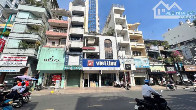 Tuyến Nguyễn Văn Trỗi , Tòa Nhà 8 Tầng , Ngang 5.9m , Dài 25m , Chủ Cần Bán Chỉ 35 tỷ