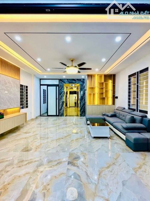 BÁN NHÀ SÀI ĐỒNG - 10,5 TỶ - 45M2 - MT 4M - 6 TẦNG - Ô TÔ KINH DOANH