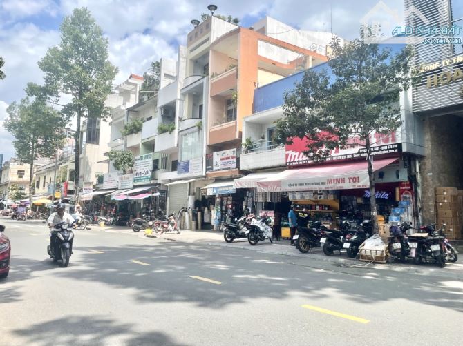 CHDV 91m2 Trung Tâm Q1, Thang Máy, 15 Phòng Khép Kín Luôn Full Phòng