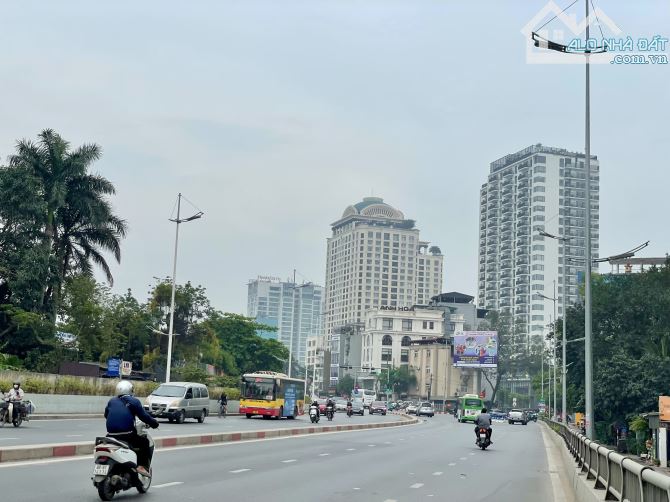 Ô TÔ VÀO NHÀ - MẶT NGÕ TO-NHÀ ĐẸP - MỚI KOONG - THANG MÁY - KINH DOANH - DÒNG TIỀN-TÂY HỒ