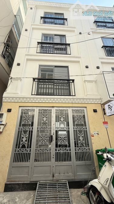 CHDV Ngay Đại Học Công Nghiệp ! DT 4.25x22m , 5 Tấm Thang Máy, Thu Nhập khoán 37 tr/tháng