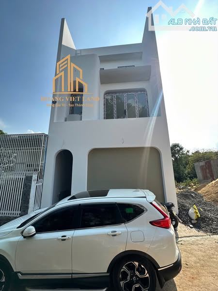 NHÀ MỚI KHU 10/3 HẺM PHÙNG HƯNG, DT: 6X16M, H: ĐÔNG BẮC, FULL NỘI THẤT, GIÁ: 2,9 TỈ