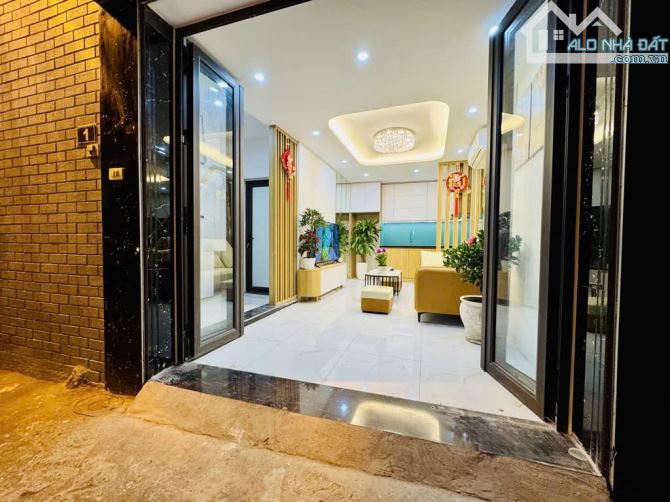 HOA KHÔI PHỐ KIM NGƯU – 1 NHÀ RA OTO - FULL ĐỒ Ở NGAY – GIÁ NHỈNH 6 TỶ