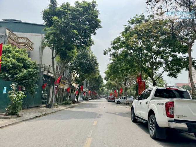 Hoa hậu Giang Biên 2 lô đất hoa hậu, Oto tránh, Giá đầu tư, 65m2 mt 5.7m