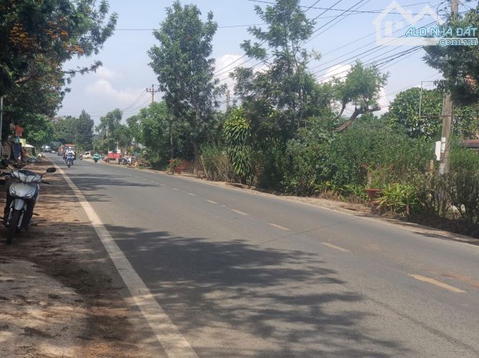 bán đất MT Ql27 dt 8x43m tc100m2 giá 4,3ty