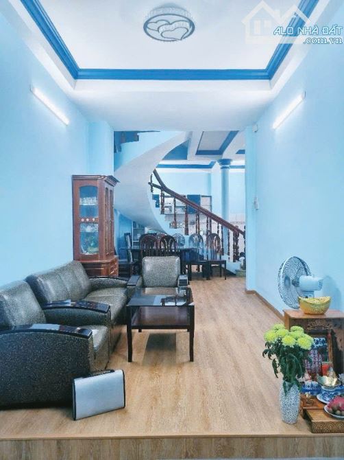 Bán Nhà 1 Đời Chủ - 3 TẦNG - 52M2 NỞ HẬU - Gần Bệnh Viện Gia Định - Nhỉnh 6 Tỷ